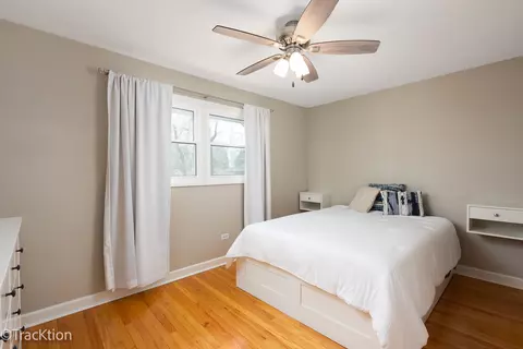 338 67th St, Willowbrook, IL 60527 photo 8