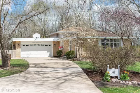 338 67th St, Willowbrook, IL 60527