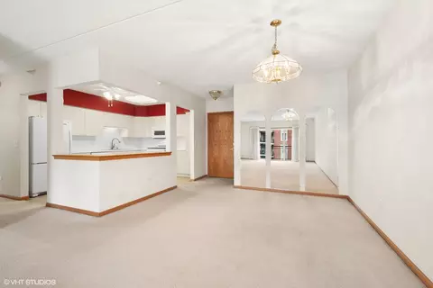 675 Pearson St #412, Des Plaines, IL 60016 photo 8
