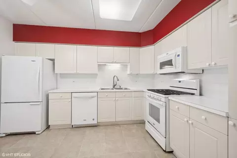 675 Pearson St #412, Des Plaines, IL 60016 photo 7
