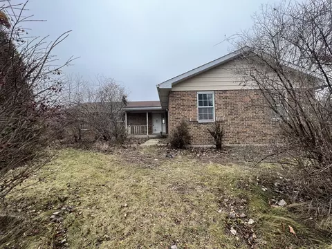 Exterior - 5307 Irish Ln, Harvard, IL 60033 photo 2 of 20