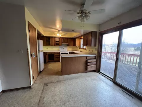 Kitchen - 5307 Irish Ln, Harvard, IL 60033 photo 1 of 3