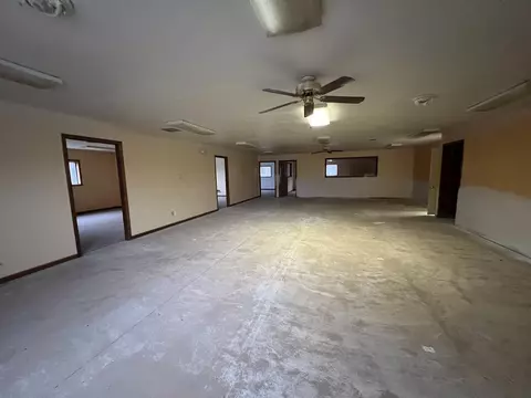 Exterior - 5307 Irish Ln, Harvard, IL 60033 photo 12 of 20