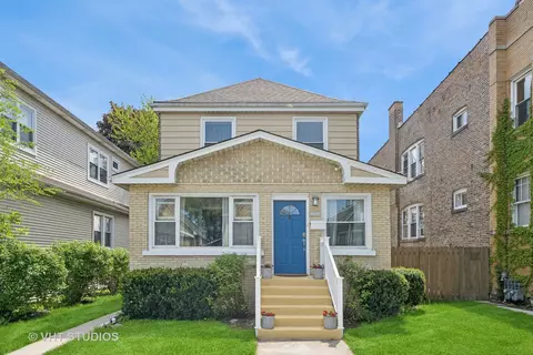 5209 W Eddy St, Chicago, IL 60641
