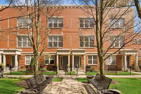 4630 N Greenview Ave #31, Chicago, IL 60640