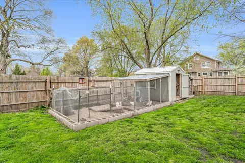 Exterior - 400 S Piatt St, Bement, IL 61813 photo 10 of 13