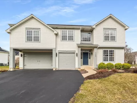 1360 Brentwood Trl, Bolingbrook, IL 60490