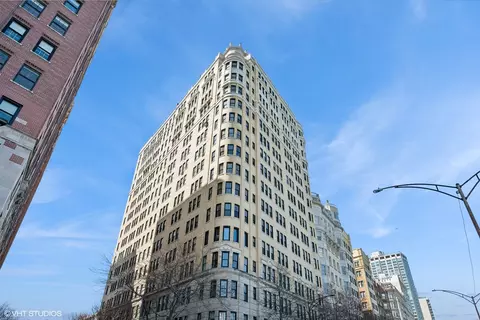 3300 N Lake Shore Dr #11D, Chicago, IL 60657
