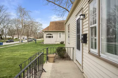 3735 Park Ave, Steger, IL 60475 photo 3