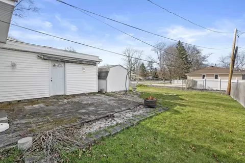 Exterior - 141 Richton Rd, Steger, IL 60475 photo 4 of 5