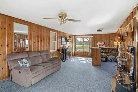 Living - 141 Richton Rd, Steger, IL 60475 photo 2 of 4