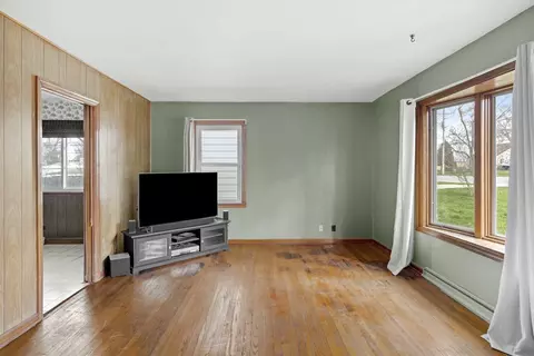 Living - 141 Richton Rd, Steger, IL 60475 photo 4 of 4