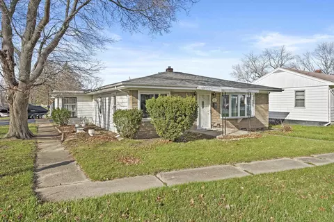 Exterior - 141 Richton Rd, Steger, IL 60475 photo 2 of 5