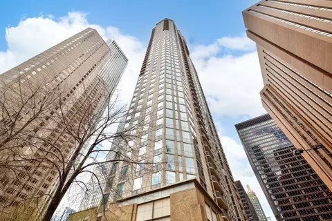 222 N Columbus Dr #2108, Chicago, IL 60601