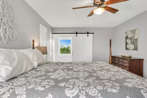 Bedroom - 5806 Constitution Ave, Gurnee, IL 60031 photo 2 of 5