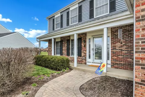 Exterior - 5806 Constitution Ave, Gurnee, IL 60031 photo 2 of 13