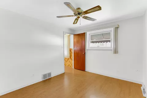 11636 S Throop St, Chicago, IL 60643 photo 4