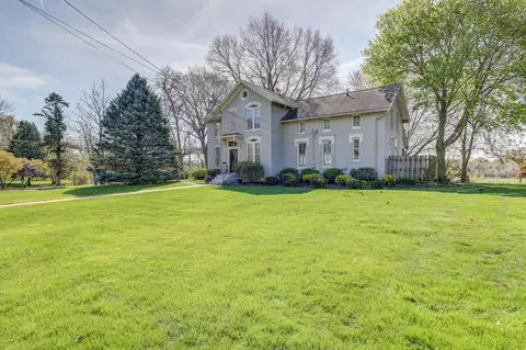 Exterior - 911 E 2nd St, Sterling, IL 61081 photo 2 of 12