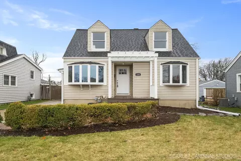 126 N Bierman Ave, Villa Park, IL 60181
