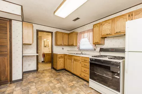 Kitchen - 216 Doud Dr, Normal, IL 61761 photo 4 of 5