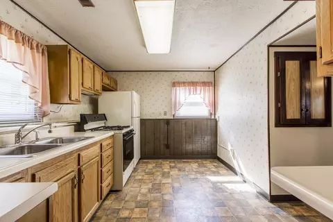 Kitchen - 216 Doud Dr, Normal, IL 61761 photo 5 of 5