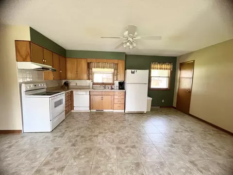 701 Clark St, Rantoul, IL 61866 photo 3