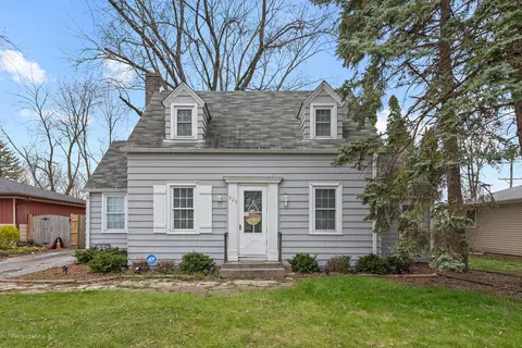 620 Baldwin Ave, Waukegan, IL 60085