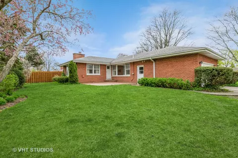 493 Pinehurst Dr, Des Plaines, IL 60016 photo 10