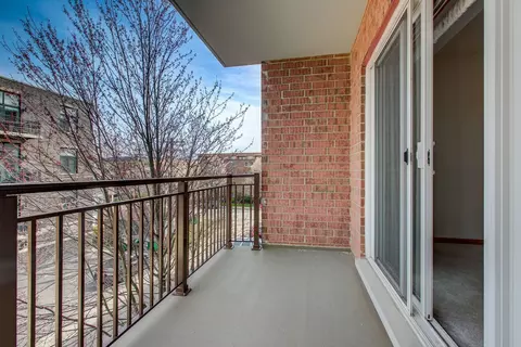 Exterior - 1378 Perry St #306, Des Plaines, IL 60016 photo 2 of 3