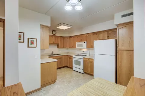 Kitchen - 1378 Perry St #306, Des Plaines, IL 60016 photo 1 of 2