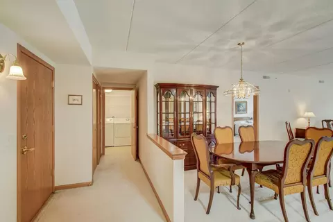 Dining - 1378 Perry St #306, Des Plaines, IL 60016 photo 2 of 2