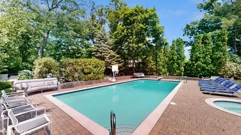 Exterior - 165 Maple Hill Rd, Glencoe, IL 60022 photo 10 of 17
