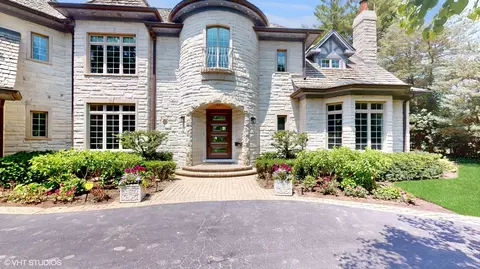 Exterior - 165 Maple Hill Rd, Glencoe, IL 60022 photo 3 of 17