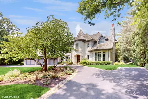 Exterior - 165 Maple Hill Rd, Glencoe, IL 60022 photo 2 of 17