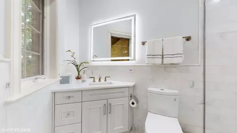 Bath - 165 Maple Hill Rd, Glencoe, IL 60022 photo 6 of 7