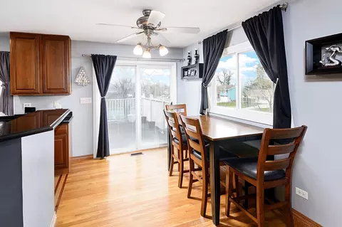 Dining - 1385 Bedford Rd, Hoffman Estates, IL 60169 photo 1 of 1