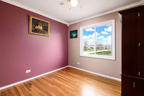 Other - 1385 Bedford Rd, Hoffman Estates, IL 60169 photo 2 of 5