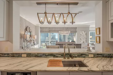 Kitchen - 270 E Pearson St #1103, Chicago, IL 60611 photo 3 of 4