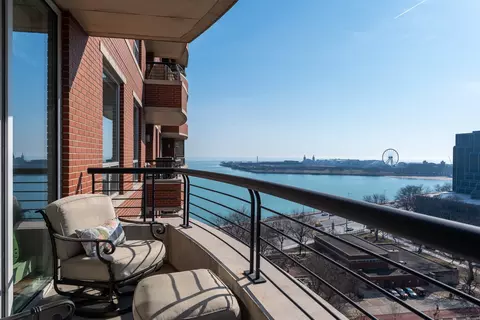 Exterior - 270 E Pearson St #1103, Chicago, IL 60611 photo 3 of 3