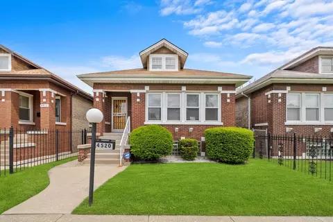 4520 W Monroe St, Chicago, IL 60624