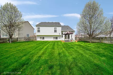 Exterior - 7710 Sugar Maple Ct, Plainfield, IL 60586 photo 2 of 4
