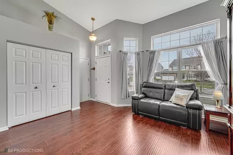 Living - 7710 Sugar Maple Ct, Plainfield, IL 60586 photo 1 of 4