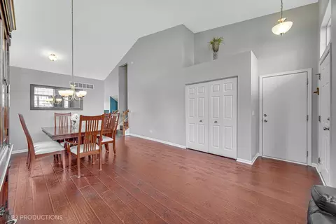 Dining - 7710 Sugar Maple Ct, Plainfield, IL 60586 photo 1 of 3