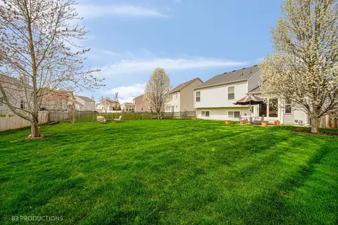 Exterior - 7710 Sugar Maple Ct, Plainfield, IL 60586 photo 3 of 4