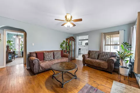 Living - 179 S May Ave, Kankakee, IL 60901 photo 2 of 5