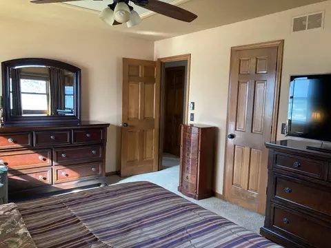 Bedroom - 36 Redstart Rd, Naperville, IL 60565 photo 3 of 7