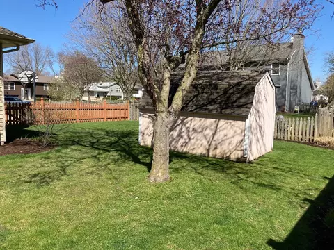 Exterior - 36 Redstart Rd, Naperville, IL 60565 photo 5 of 5