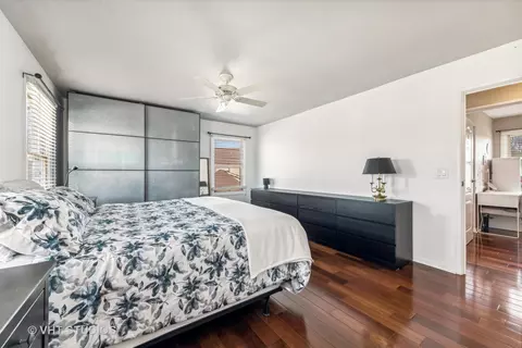 Bedroom - 3905 Whispering Trails Dr, Hoffman Estates, IL 60192 photo 1 of 3