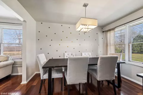 Dining - 3905 Whispering Trails Dr, Hoffman Estates, IL 60192 photo 1 of 1