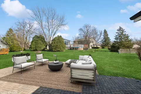 Exterior - 3905 Whispering Trails Dr, Hoffman Estates, IL 60192 photo 4 of 4